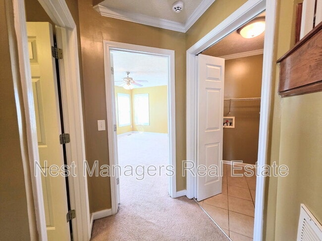 Building Photo - 1612 Middle Creek Cir