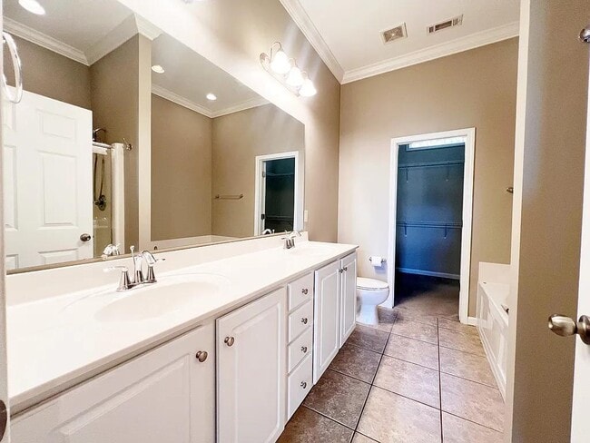 Building Photo - 107 Olde Towne Dr