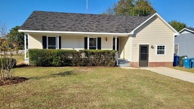 Building Photo - Cute corner home for rent