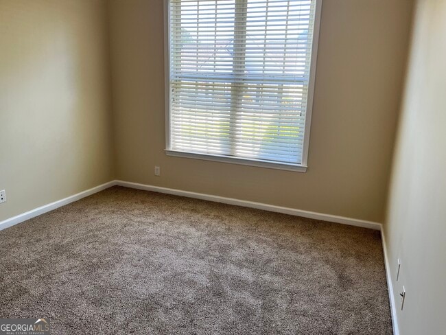 Building Photo - 99 High Pt N Dr