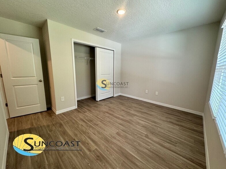 Building Photo - 8175 Golden Bamboo Dr