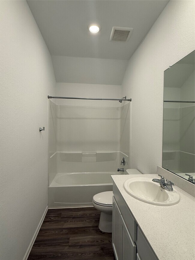 Building Photo - 7525 Angels Lndg Ln