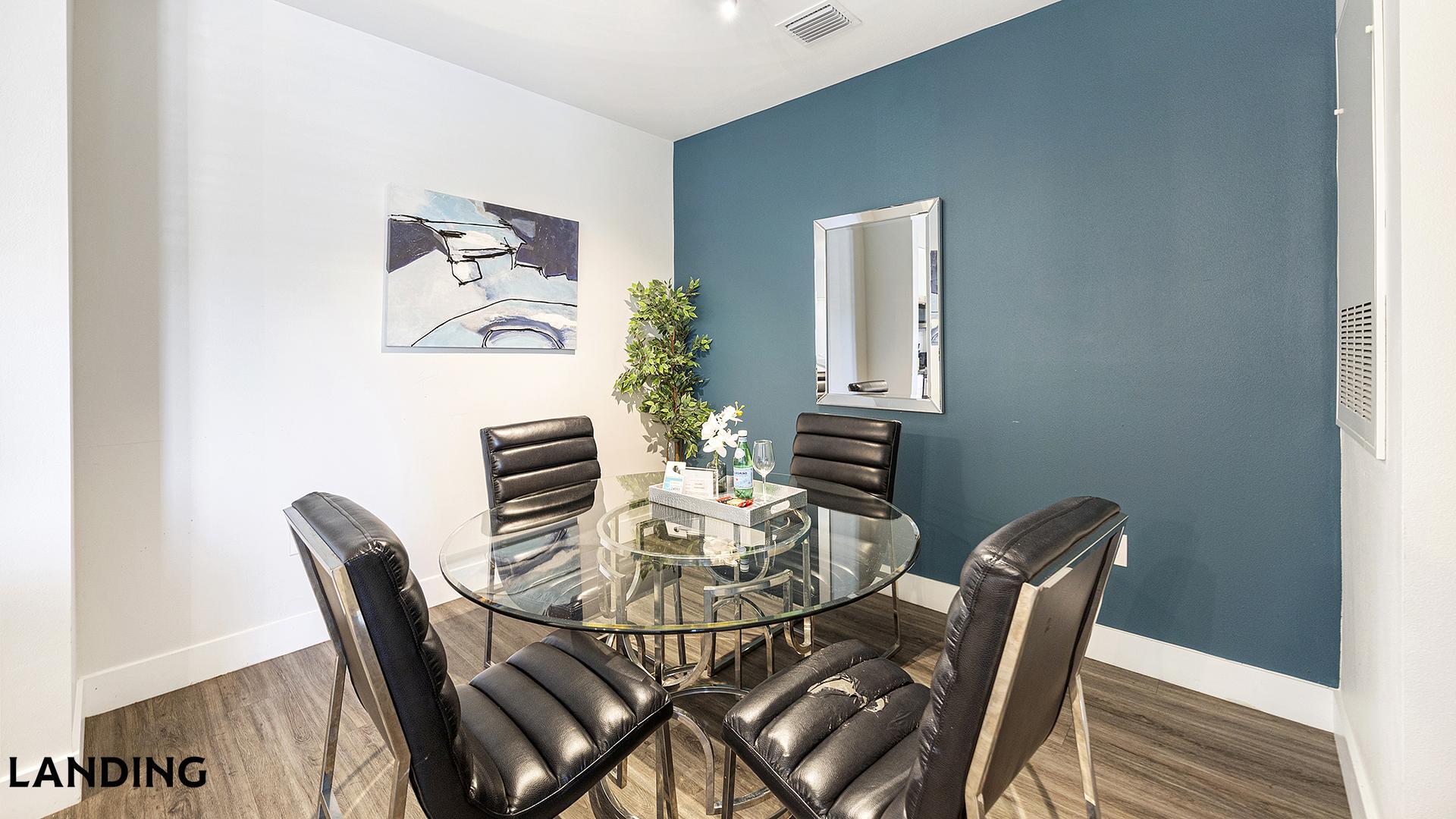 Building Photo - 4950 W Prescott St