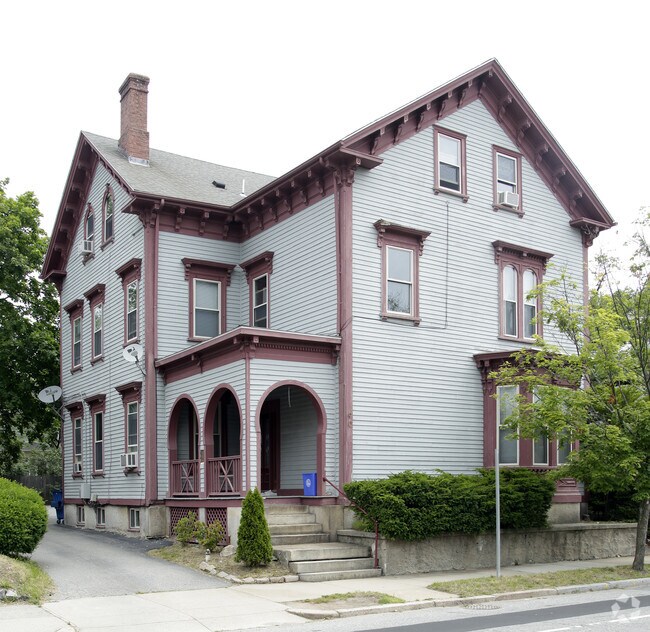 Primary Photo - 90 S Angell St