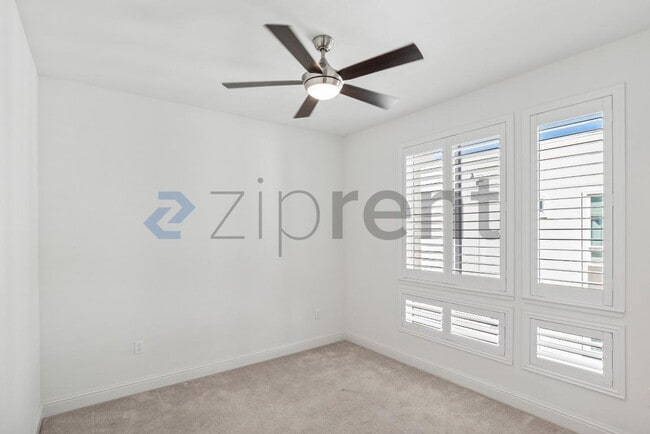 Building Photo - 3412 Element Way