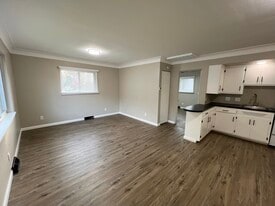 Building Photo - 3317 Bampton Ave