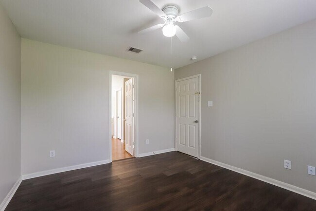 Building Photo - 4010 Cozy Trail Ct