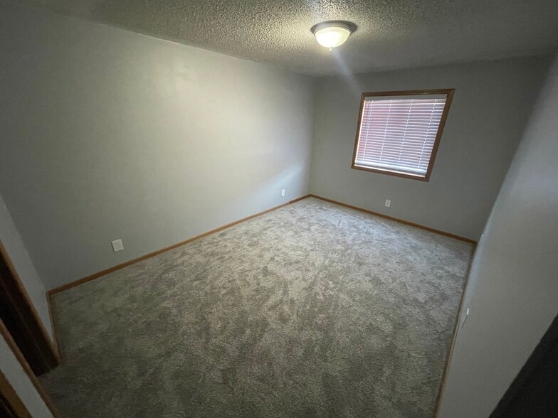 Master Bed - 1626 Prospect St