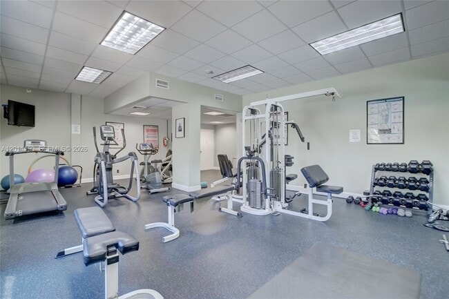 Building Photo - 3000 E Sunrise Blvd