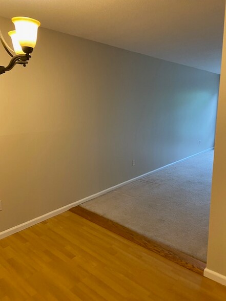 Building Photo - 34 Padanaram Rd