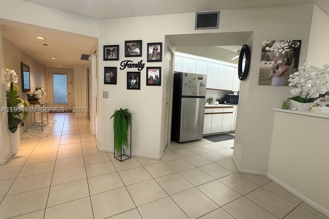 Building Photo - 12500 SW 5th Ct