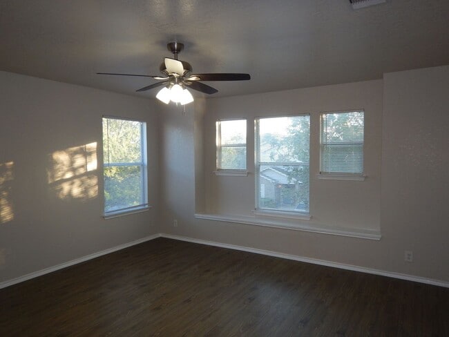 Building Photo - 16127 Branding Pass