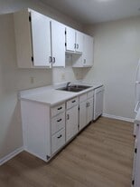 Building Photo - 2275 N Cable Rd