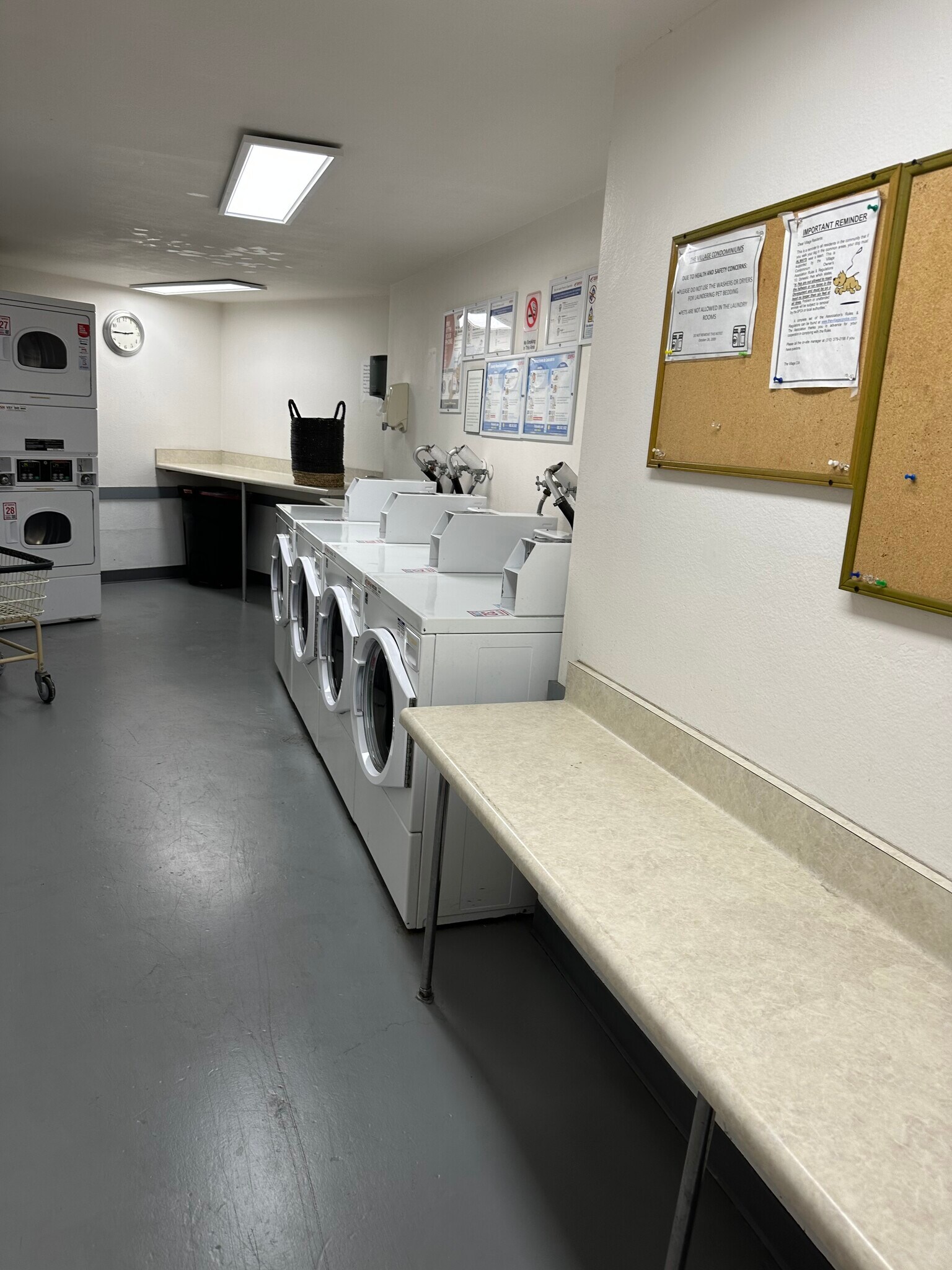 Building Photo - 640 The Village