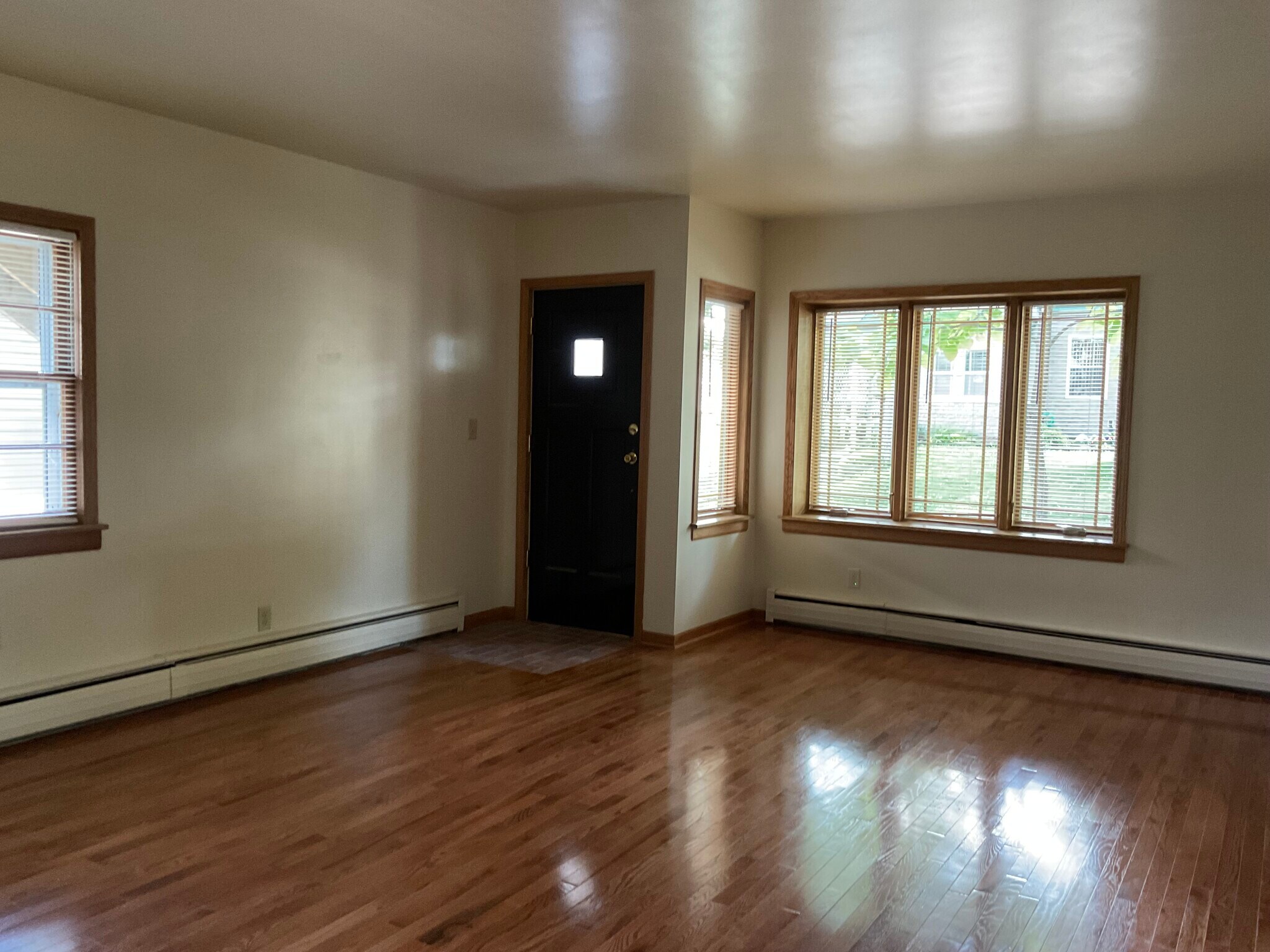 Living room - 2123 Cameron Ave