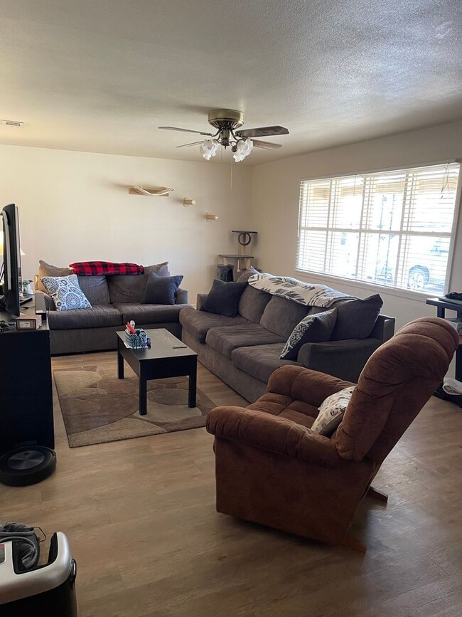 Building Photo - 3811 28th St