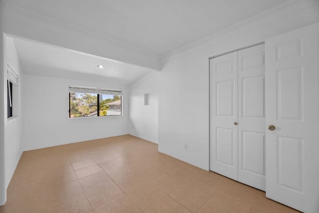 Building Photo - Charming 3BR Makawao Upstairs Home – Bright, Breezy & Move-In Ready