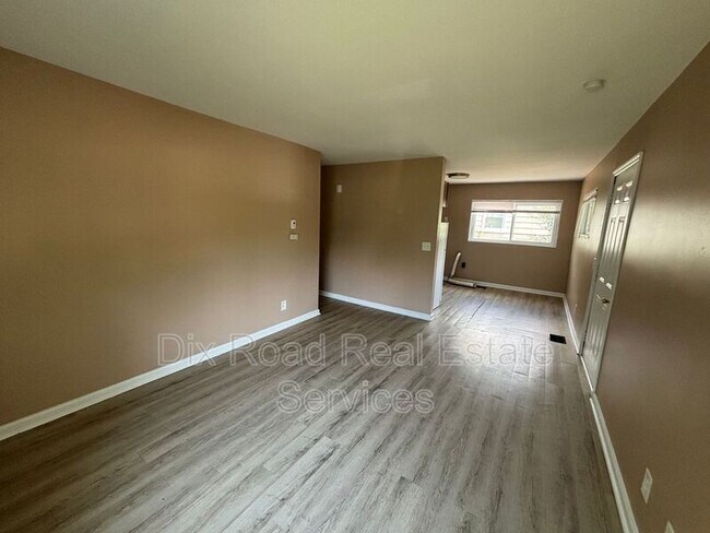 Building Photo - 4613 Nevada Ave