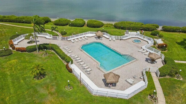 Building Photo - 6158 Palma Del Mar Blvd S
