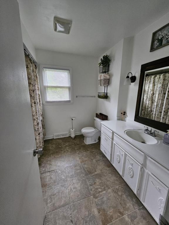 Building Photo - 3445 Malabu Cir