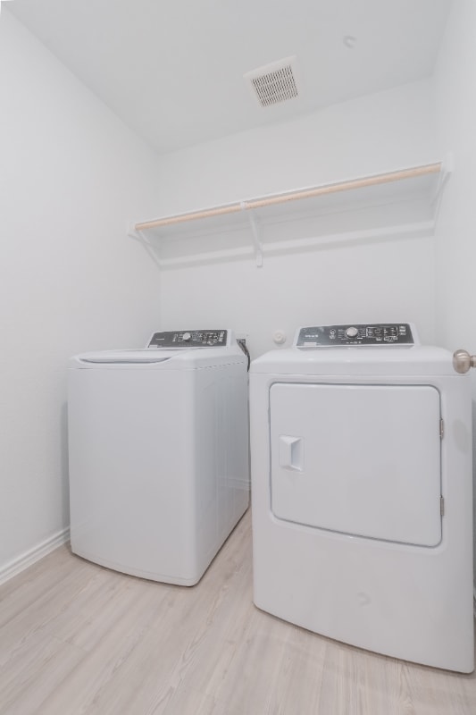 Building Photo - 418 Keefer