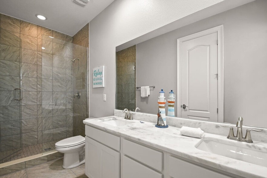 Building Photo - 132 Mediterranean Way