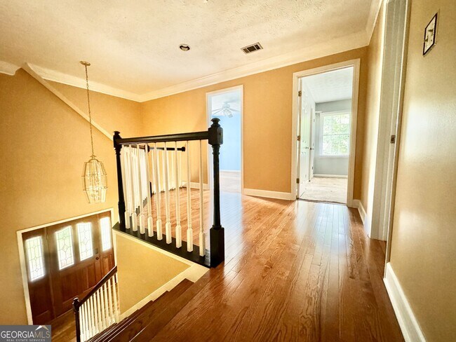 Building Photo - 155 Autumn Moon Trail