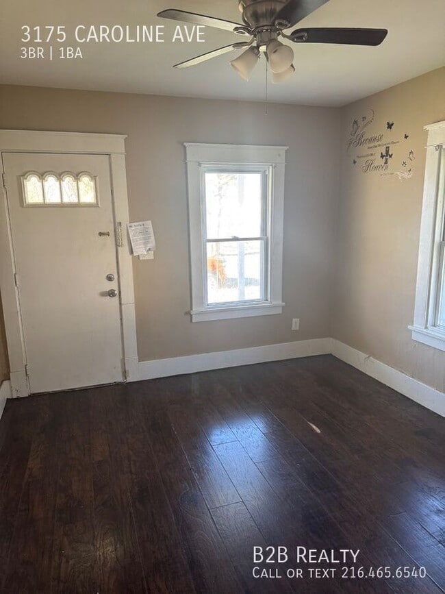 Building Photo - 3175 Caroline Ave