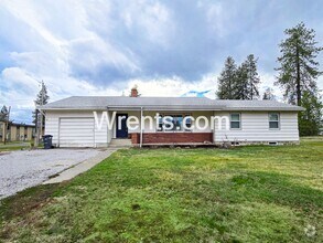 Building Photo - 3bd 1.5 bath Home Available now in Deer Park