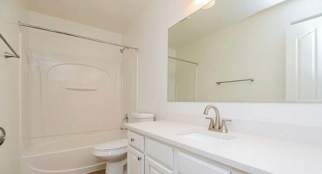 Building Photo - 42275 W Bunker Dr