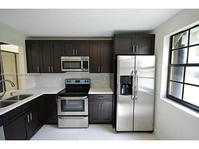 Building Photo - 3571 Magellan Cir