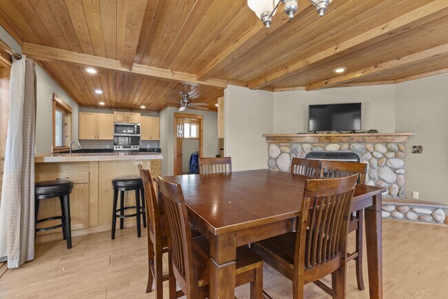 Building Photo - 307 Heath Dr