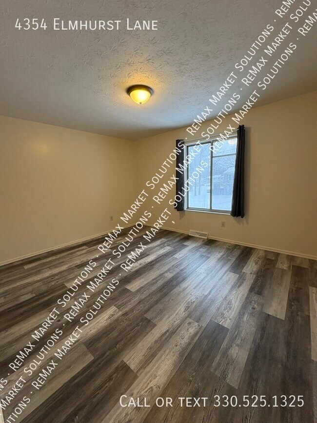 Building Photo - 4354 Elmhurst Dr