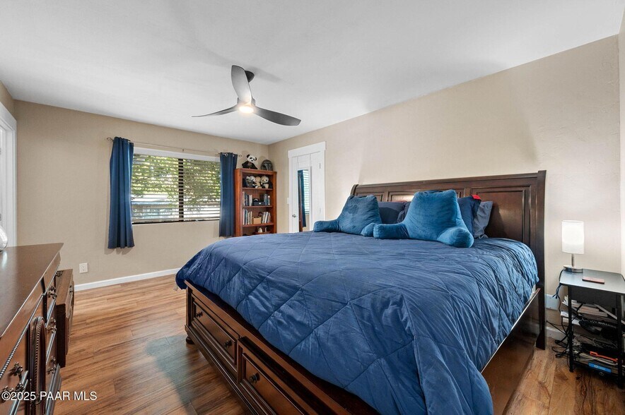 Building Photo - 510 S Skyview Dr