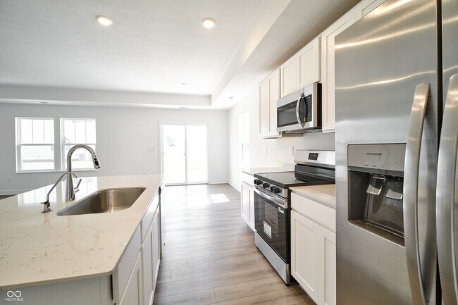 Building Photo - 8699 Maroska St