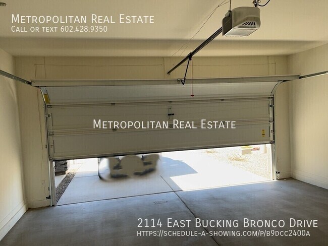 Building Photo - 2114 Bucking Bronco Dr