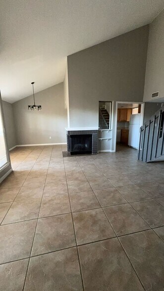 Building Photo - Full Sail/Winter Park 2/2 condo available ...