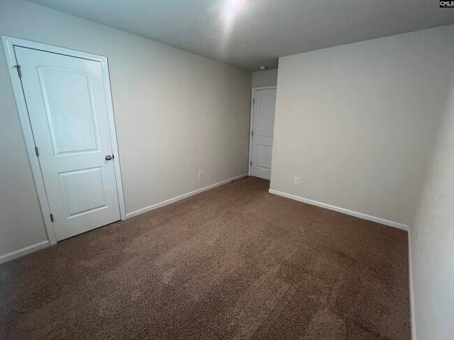 Building Photo - 127 Sundew Rd