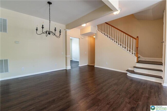 Building Photo - 8475 Putnam Ct