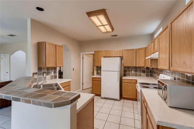 Building Photo - 8301 Red Willow Dr