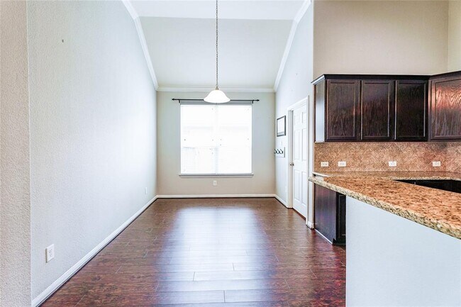 Building Photo - 6011 Watford Bend
