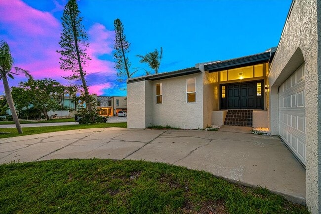 Primary Photo - 809 59th Ave