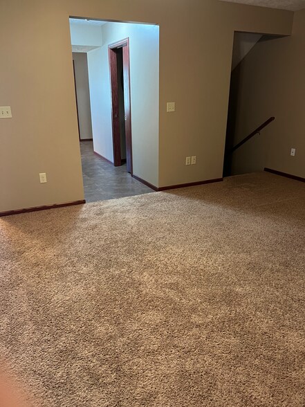 Building Photo - 4831 10th Ave