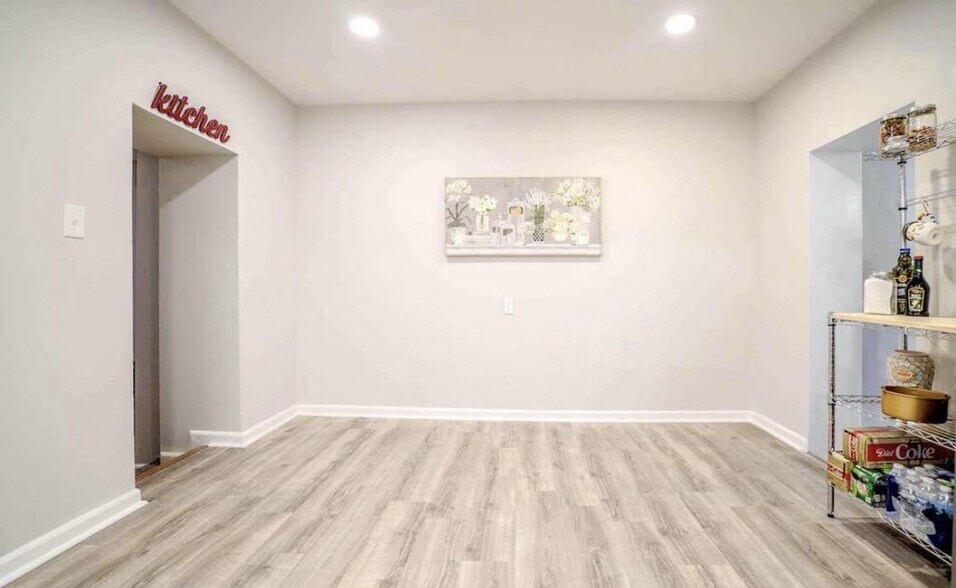 Plenty of space for kitchen table. - 4346 Cresson St