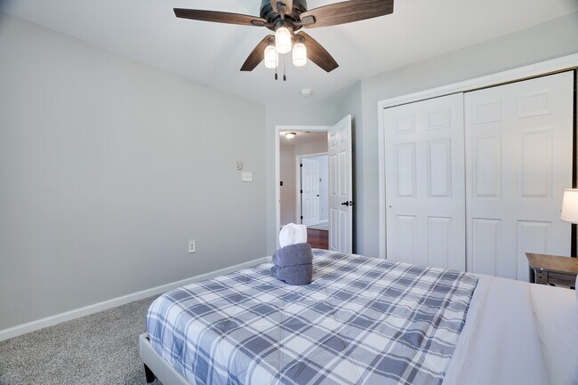 Building Photo - 49 Driftwood Dr