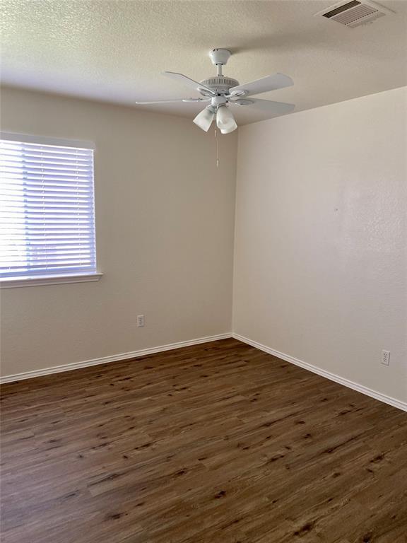 Building Photo - 1608 Mentone Dr