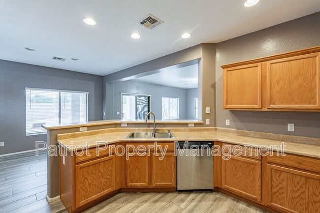 Building Photo - 42509 N 45th Dr