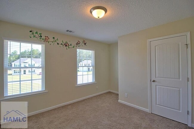 Building Photo - 260 Whippoorwill Wy NE