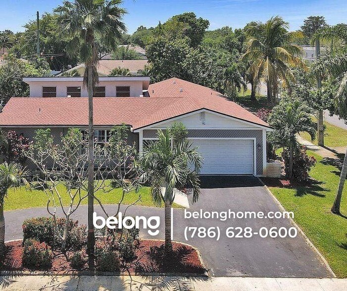 Building Photo - 5380 SW 8th Ct