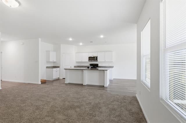Building Photo - 759 Crestridge Dr